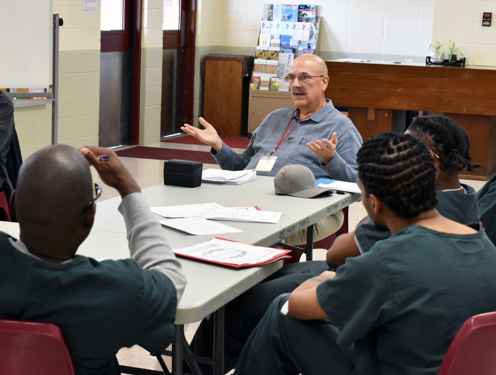 Bruce leads CCI parents session